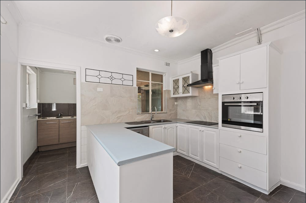 36 Law Street, Heidelberg Heights VIC 3081